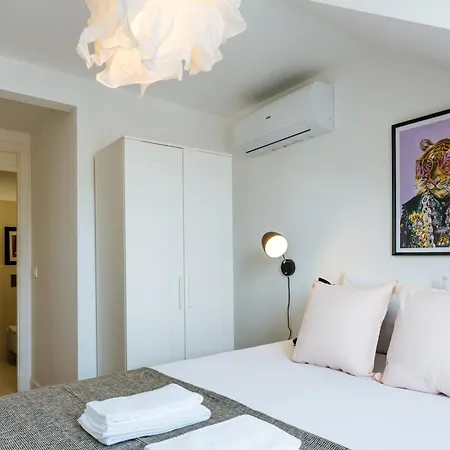 公寓 Skyline By Misha's Place 5e *