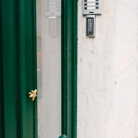 Skyline By Misha's Place 5e