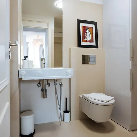 Skyline By Misha's Place 5e