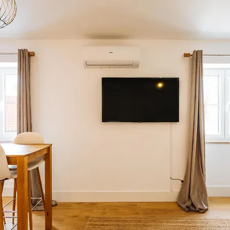 アパート Skyline By Misha's Place 5e