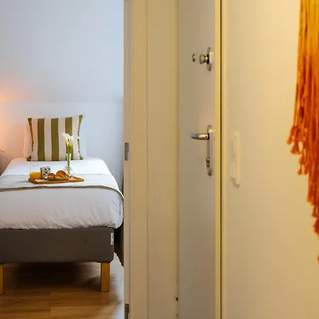 Апартаменти Skyline By Misha's Place 5e