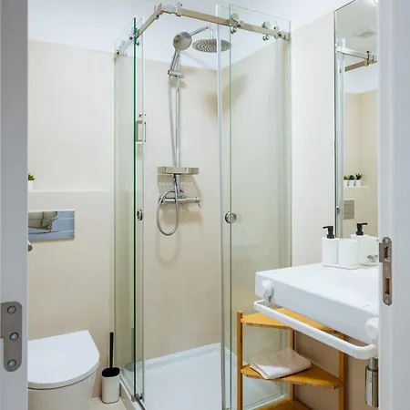 Апартаменти Skyline By Misha's Place 5e