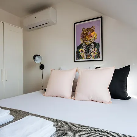 Апартаменти Skyline By Misha's Place 5e Лісабон